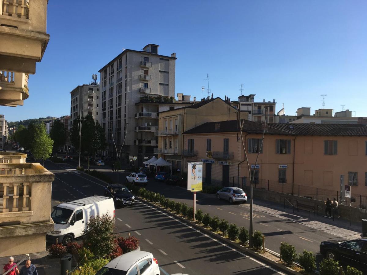 Ferienwohnung La Mascarella Alba  Exterior foto